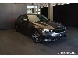 BMW 320i