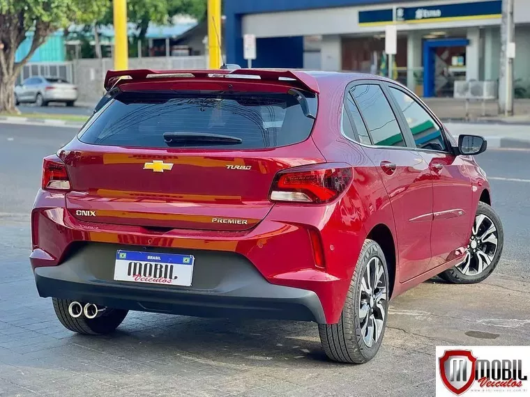 Chevrolet Onix Vermelho 12