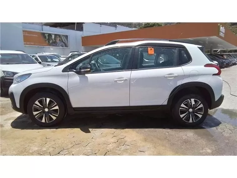 Peugeot 2008 Branco 7