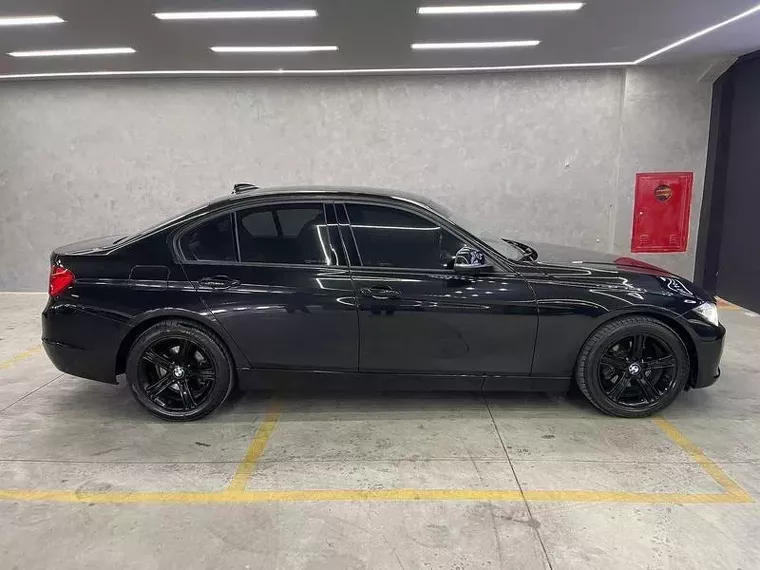 BMW 320i Preto 8