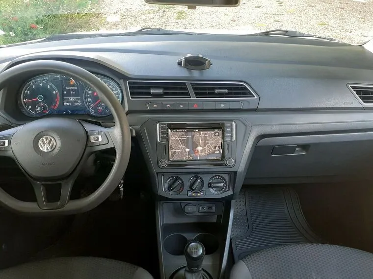 Volkswagen Voyage Branco 8