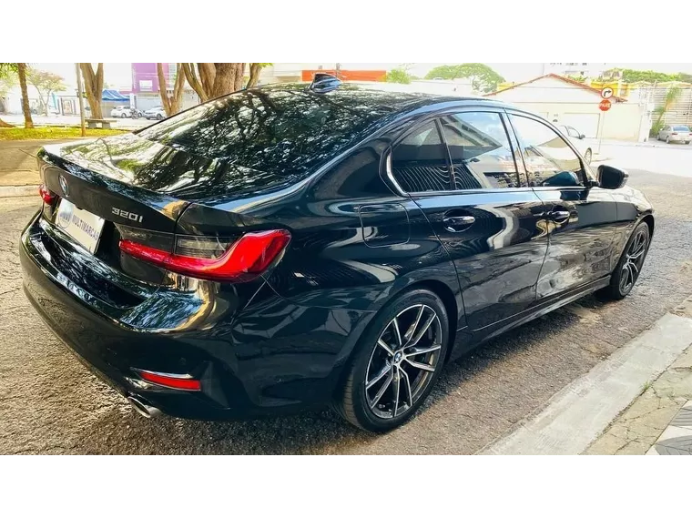 BMW 320i Preto 11