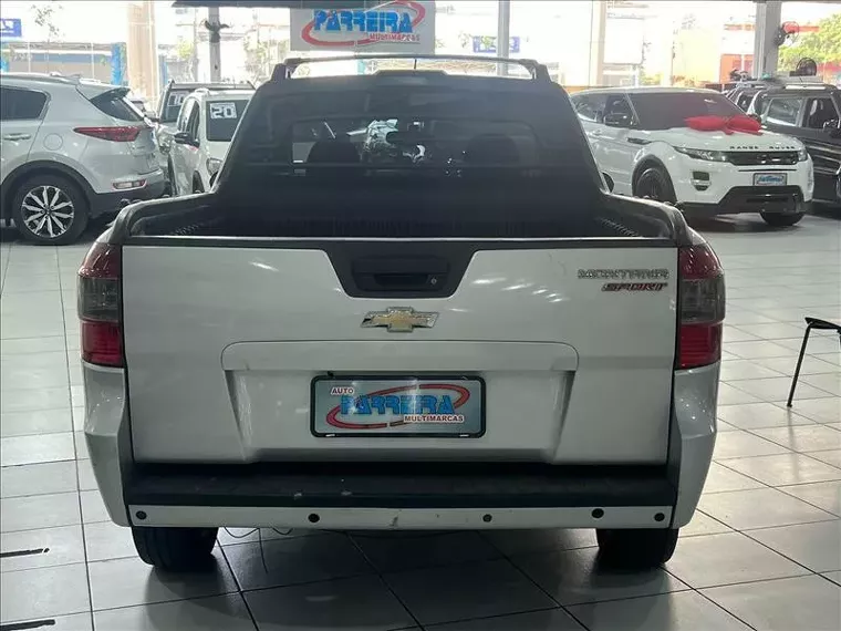 Chevrolet Montana Branco 5