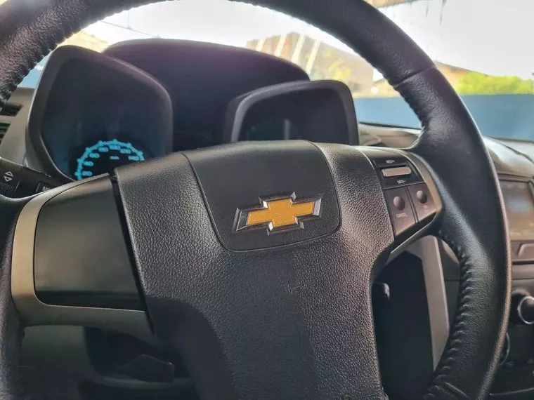 Chevrolet S10 Preto 9