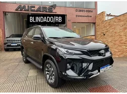 Toyota Hilux SW4