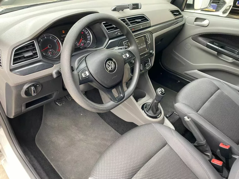 Volkswagen Voyage Branco 4