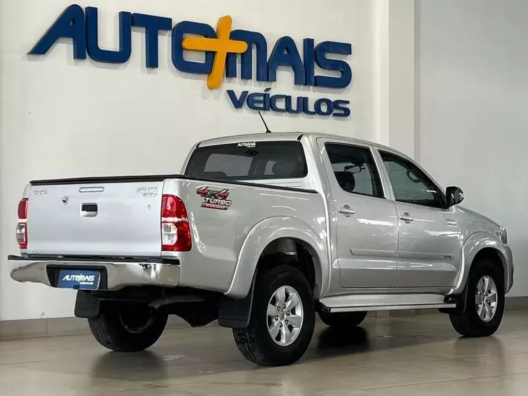 Toyota Hilux Prata 3