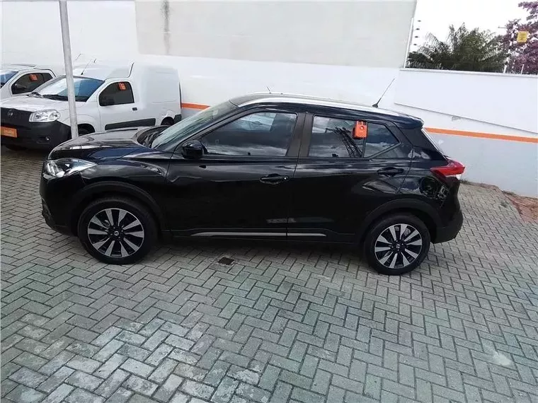 Nissan Kicks Preto 5