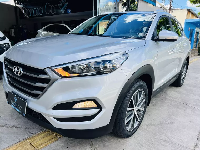 Hyundai Tucson Prata 8