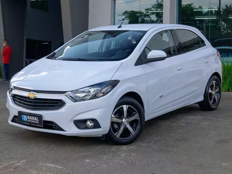 Chevrolet Onix Branco 7