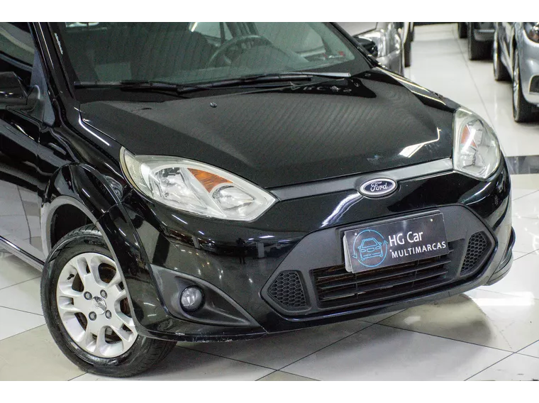 Ford Fiesta Preto 4