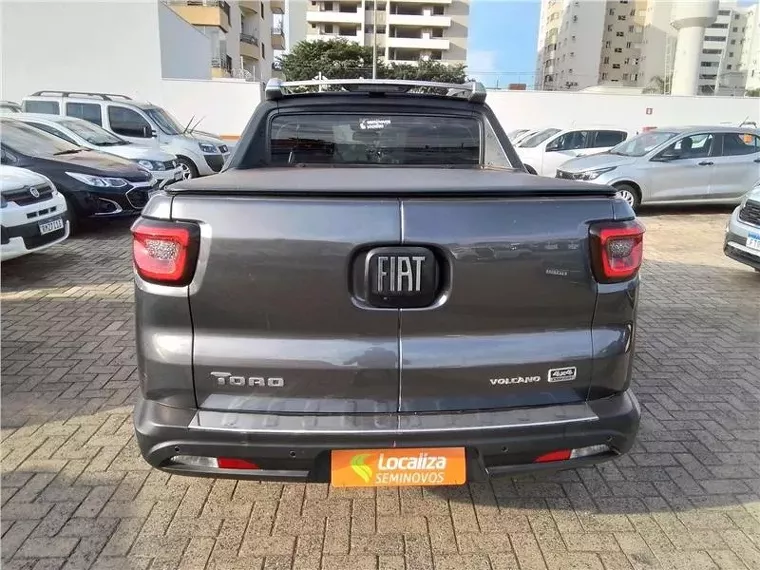 Fiat Toro Cinza 5