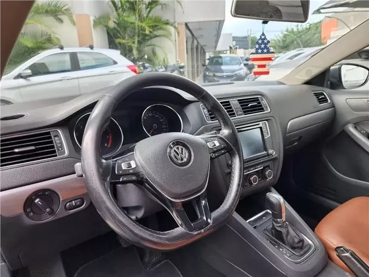 Volkswagen Jetta Cinza 7