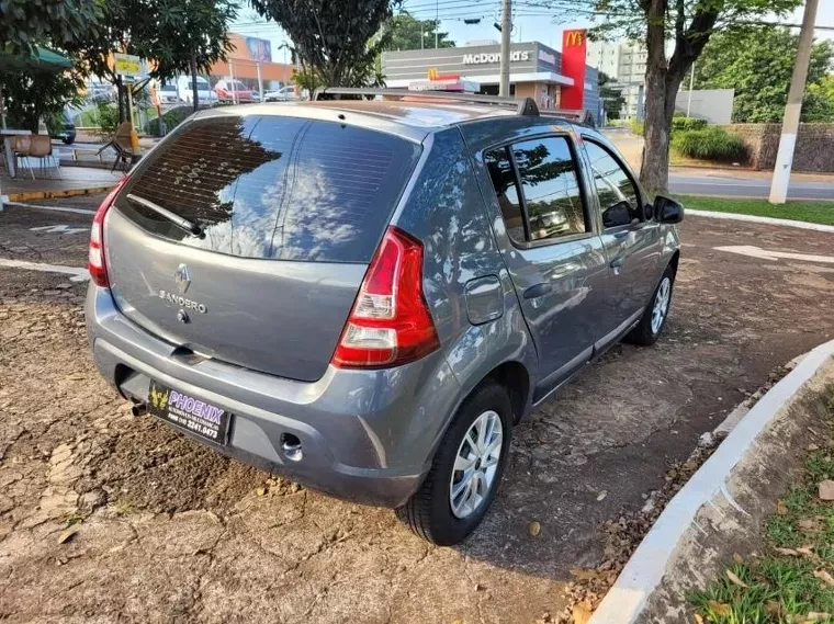 Renault Sandero Prata 2