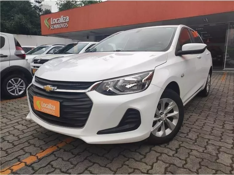 Chevrolet Onix Branco 1