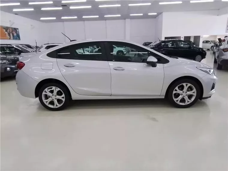 Chevrolet Cruze Prata 1