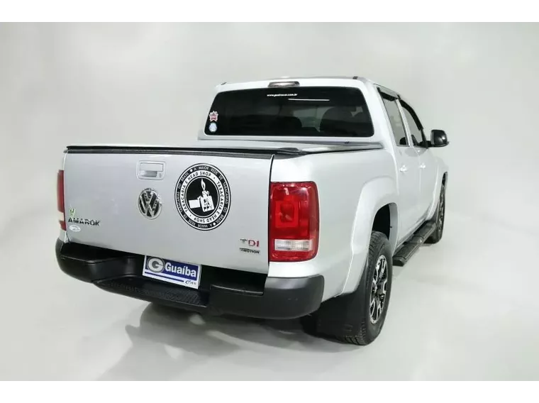 Volkswagen Amarok Prata 10