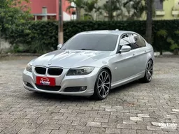 320i