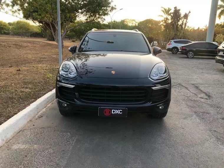 Porsche Cayenne Preto 4