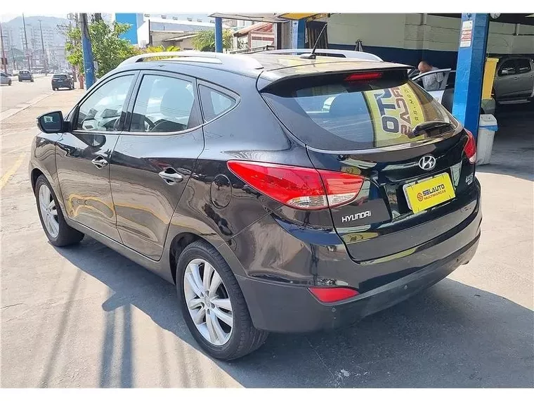 Hyundai IX35 Preto 7