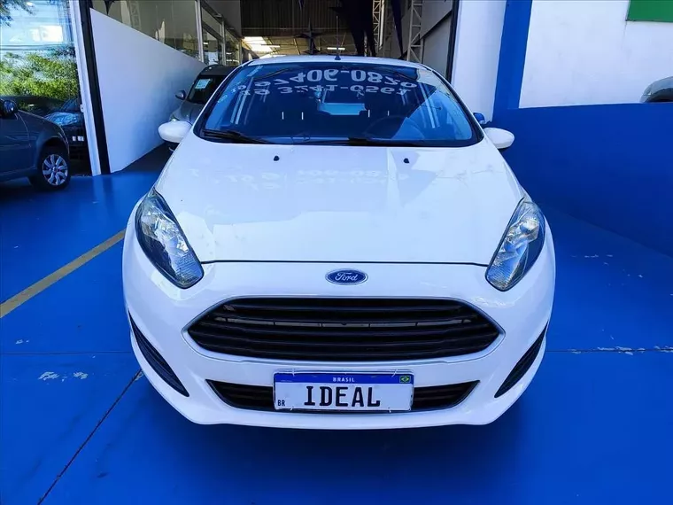 Ford Fiesta Branco 1