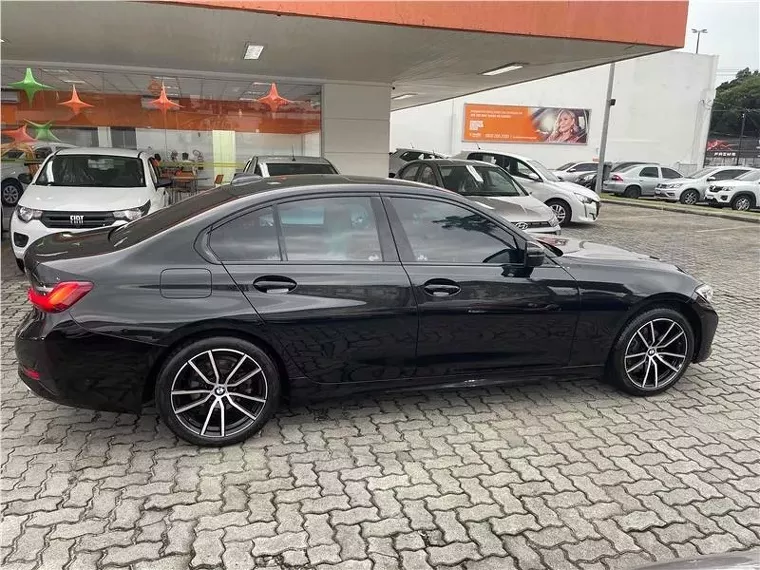 BMW 320i Preto 8