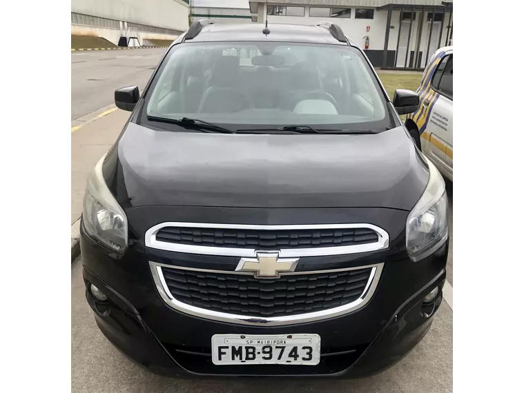 Chevrolet Spin Preto 3