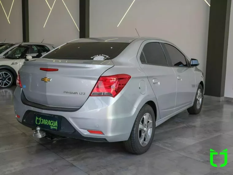 Chevrolet Prisma Prata 10