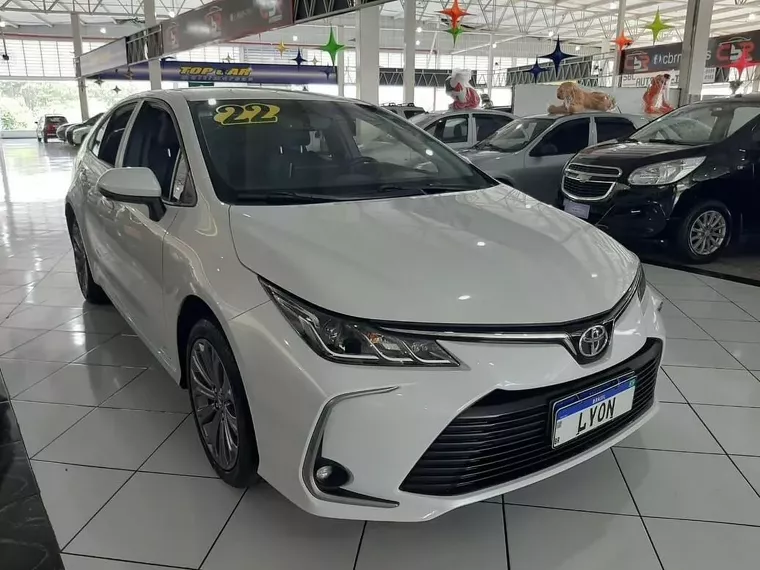 Toyota Corolla Branco 13