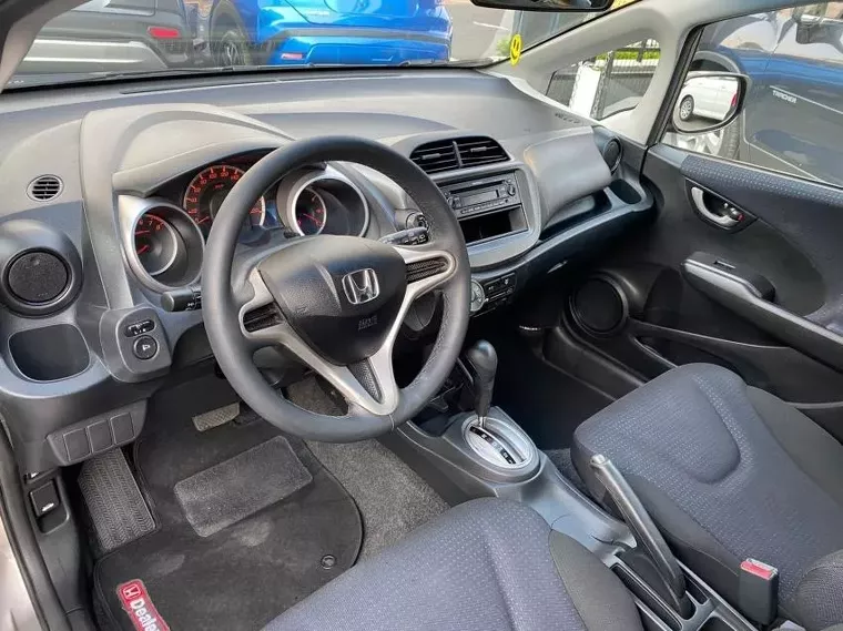 Honda FIT Dourado 19