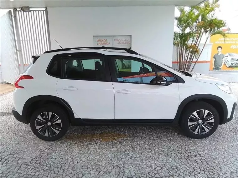 Peugeot 2008 Branco 3