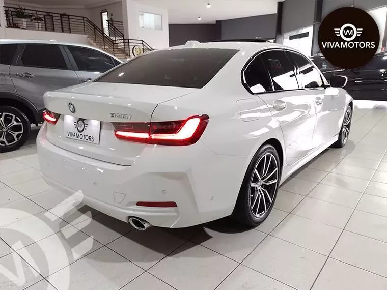 BMW 320i Branco 6