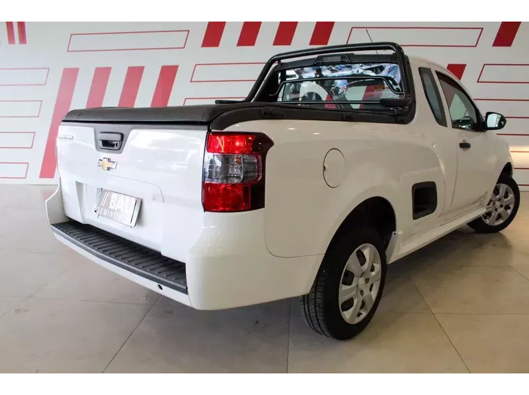 Chevrolet Montana Branco 7