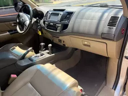 Toyota Hilux SW4