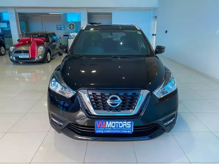 Nissan Kicks Preto 5