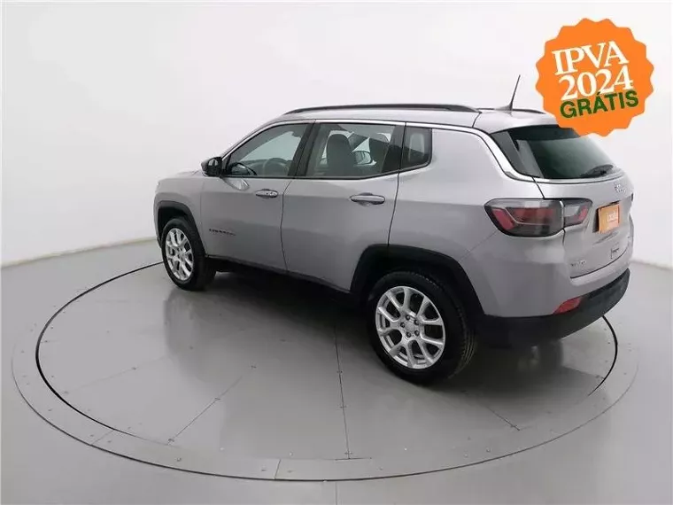 Jeep Compass Prata 17