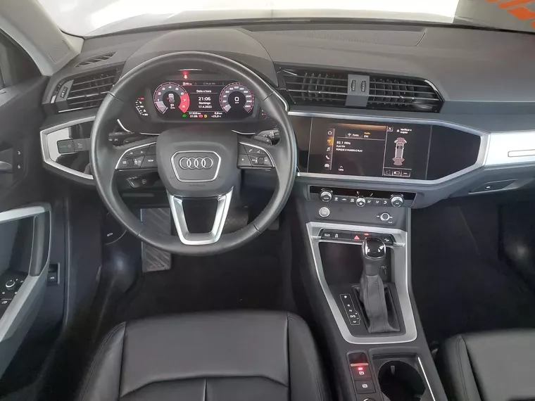 Audi Q3 Preto 15