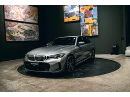 BMW 320i