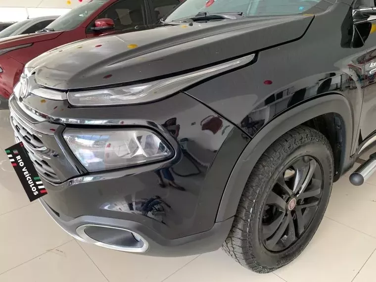 Fiat Toro Preto 3