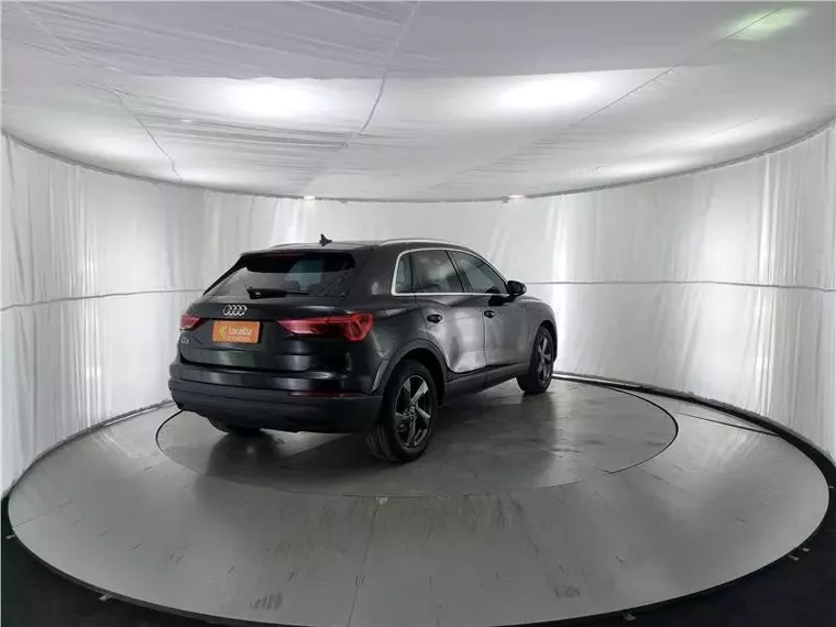 Audi Q3 Preto 7