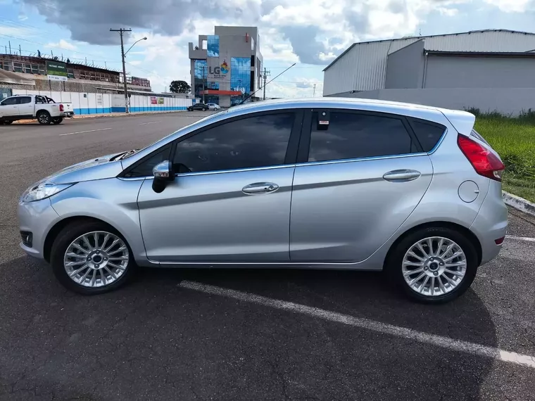 Ford Fiesta Prata 8