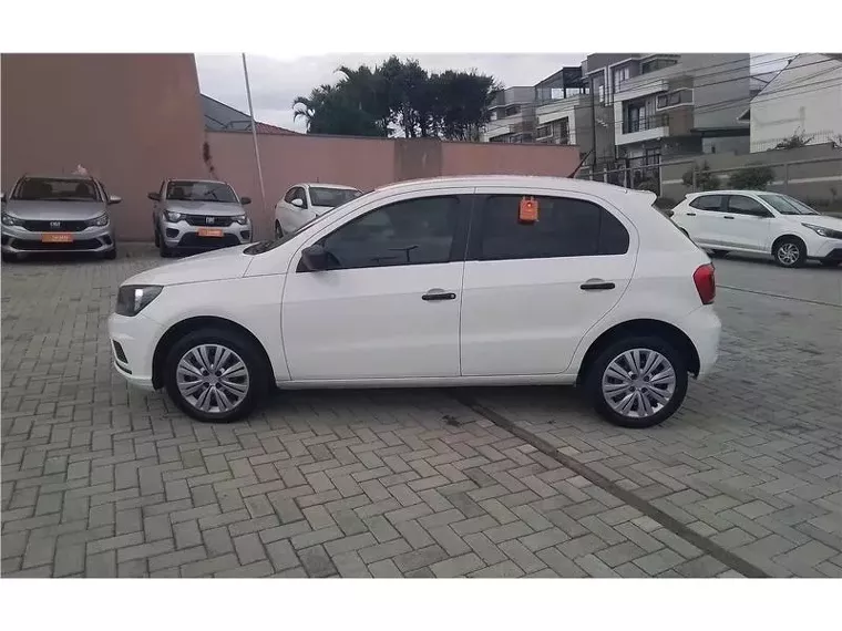 Volkswagen Gol Branco 4