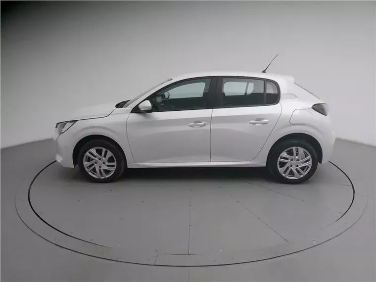 Peugeot 208 Branco 6