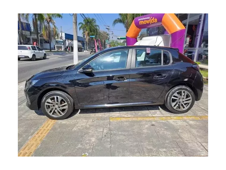 Peugeot 208 Preto 4