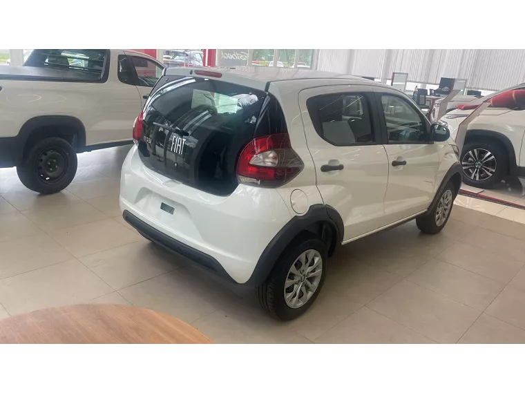 Fiat Mobi Preto 8