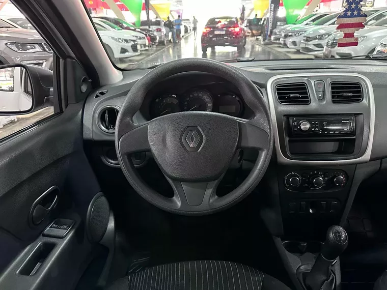 Renault Sandero Branco 8