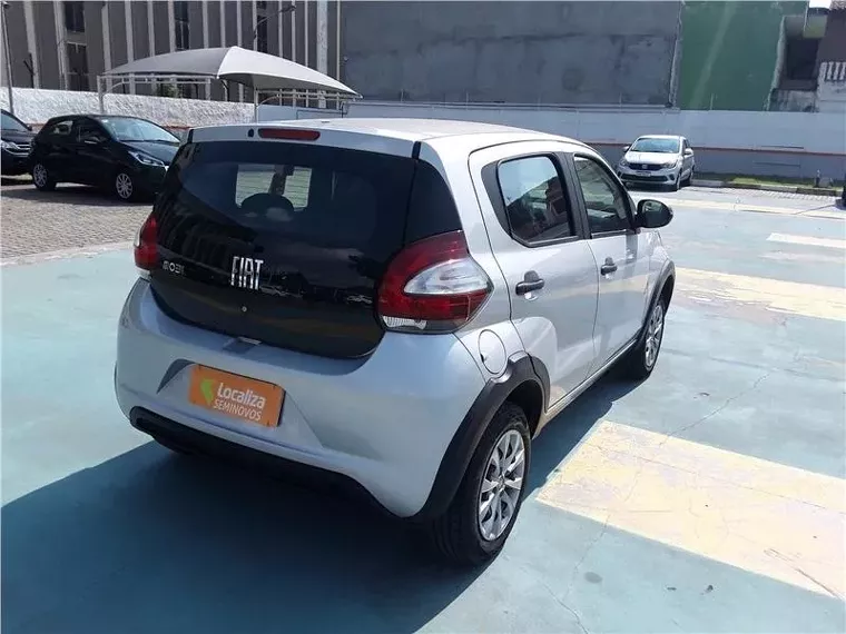 Fiat Mobi Prata 9