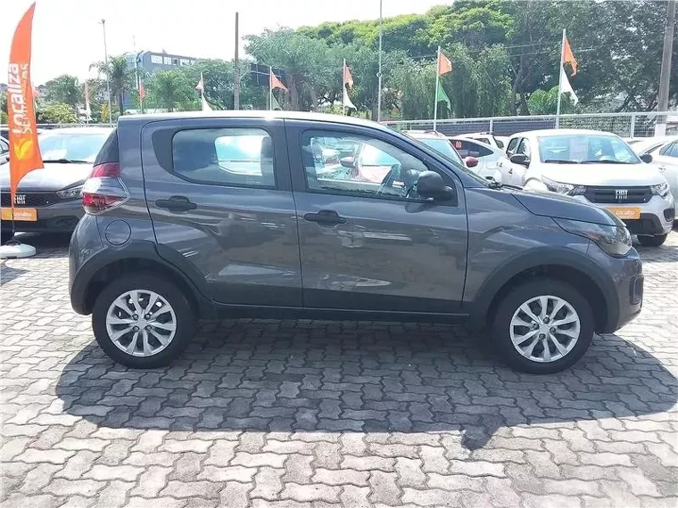 Fiat Mobi Prata 1