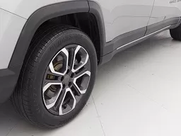 Jeep Commander