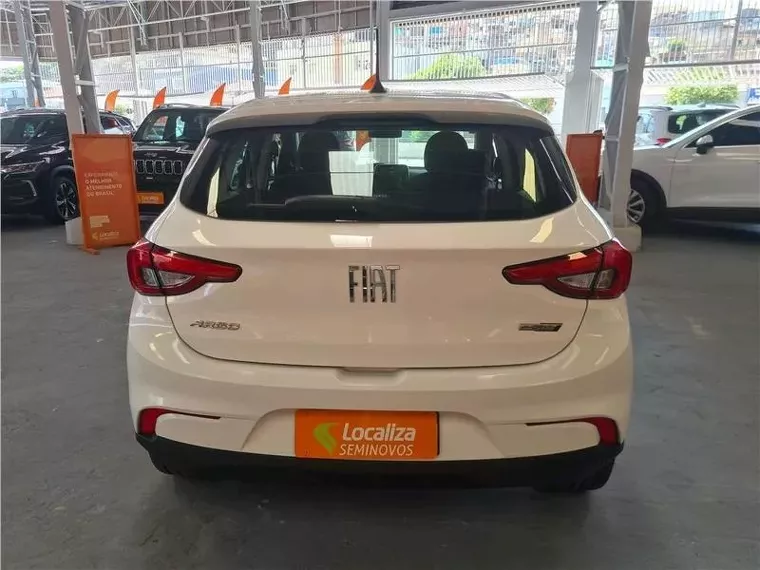 Fiat Argo Branco 14